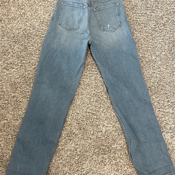 Abercrombie 90s Straight Ultra High Rise Distressed Jeans - Picture 3 of 3